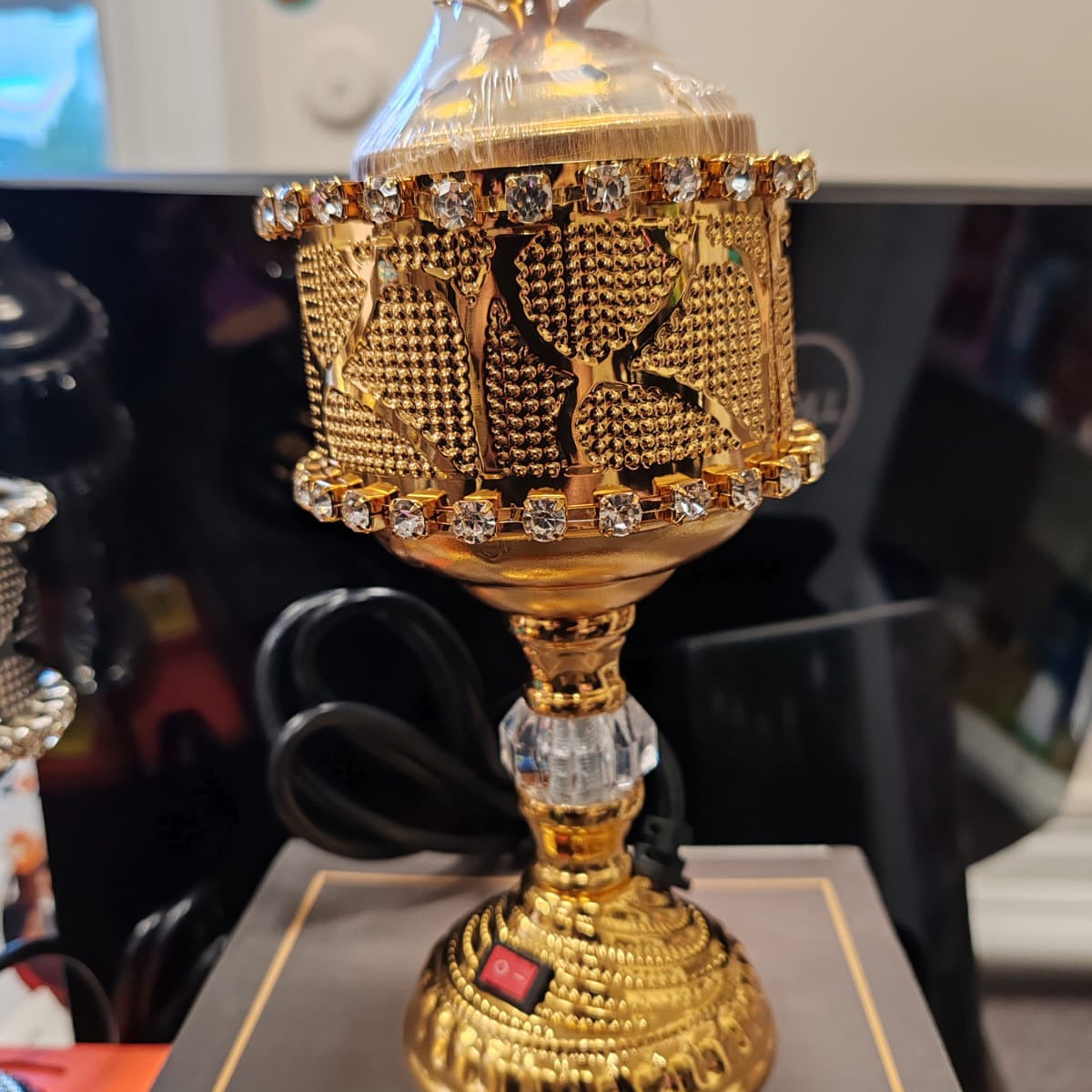 Electric Bakhoor Burner – Gold Rhinestone Oud Incense Mabkhara