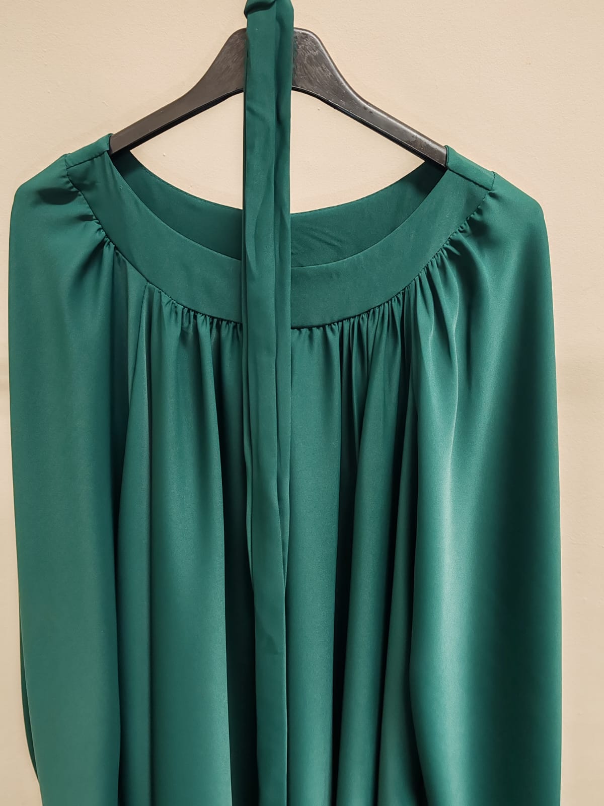Abaya Elegant Emerald Green Modest Silk-Touch Abaya