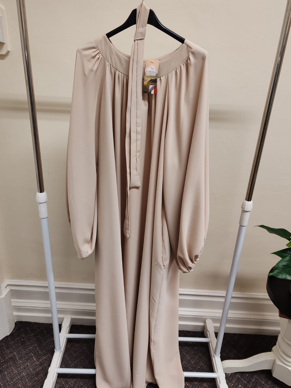 Abaya Dress Cream Beige – Gathered Tie-Neck Elegant Modest Maxi Abaya